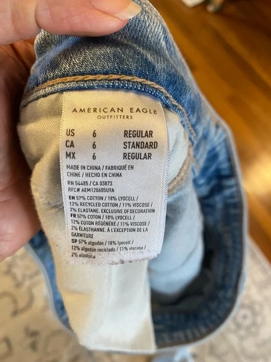 American Eagle Super High-Rise Baggy Wide Leg Cargo Pocket Denim Jeans Size 6 - Picture 11 of 11